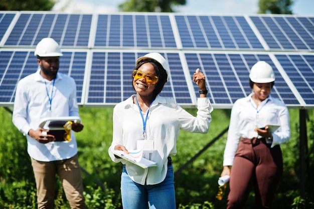 Panneaux solaires & éoliennes Afrique